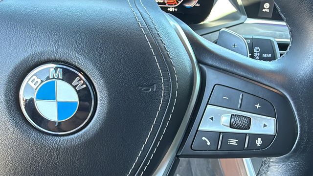 Vehicle image 24 of 30
