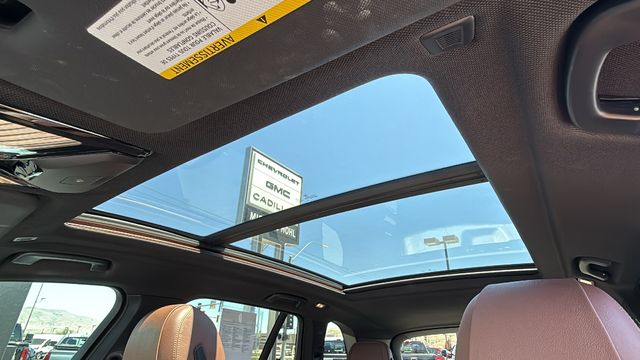 Vehicle image 17 of 30