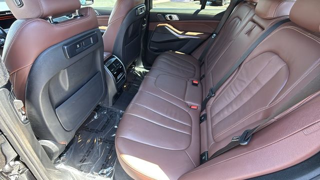 Vehicle image 12 of 30