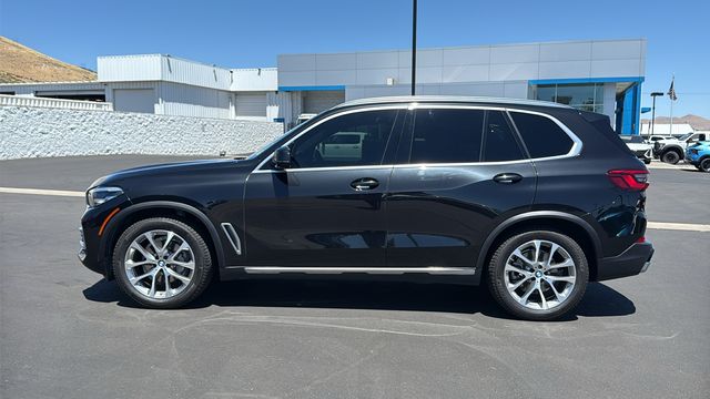 Vehicle image 8 of 30