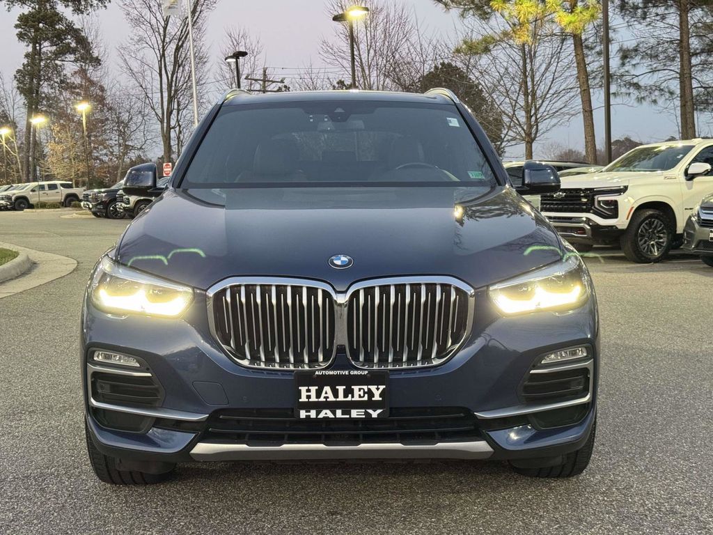 2020 BMW X5 xDrive40i Image 2 of 27