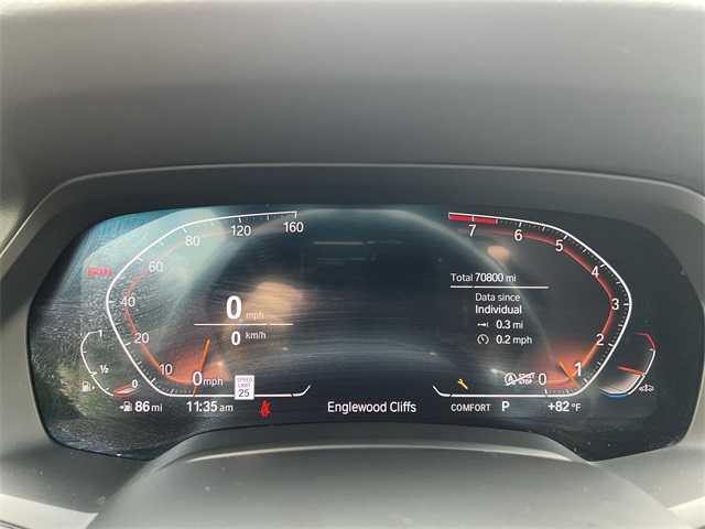 Vehicle image 17 of 27