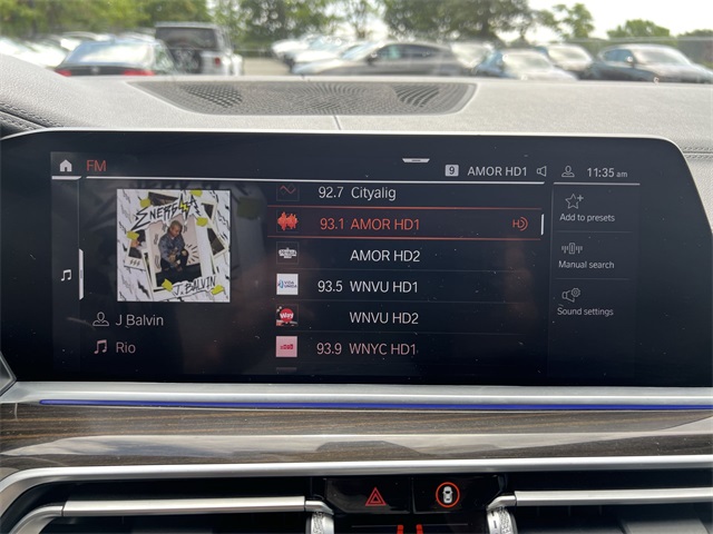 Vehicle image 20 of 27