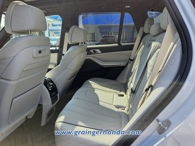 Vehicle image 12 of 23