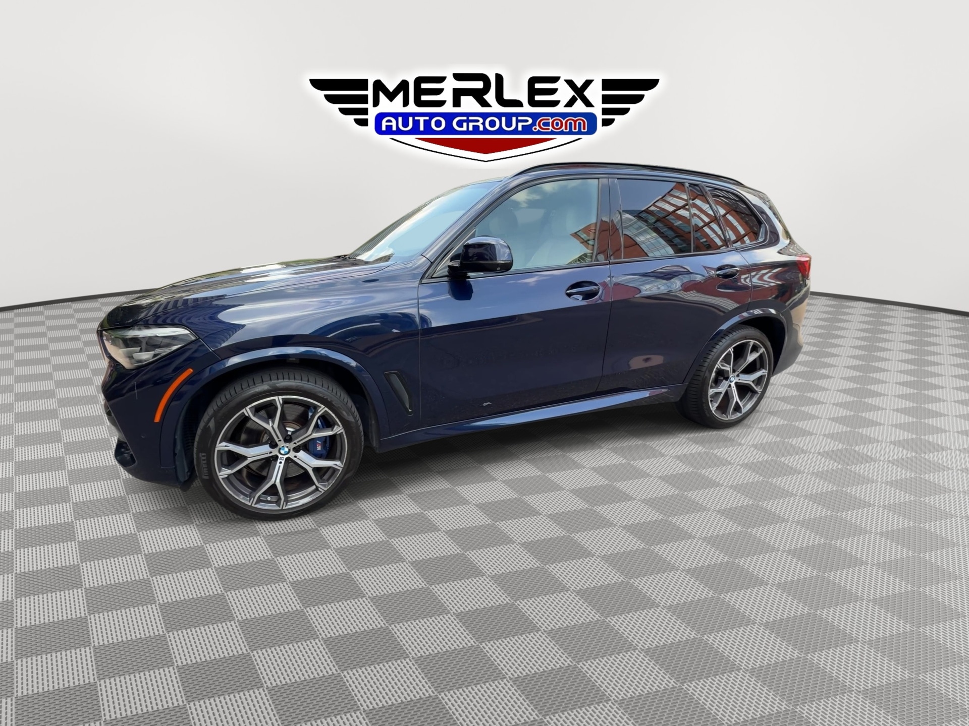 2020 BMW X5 xDrive40i Image 2 of 32