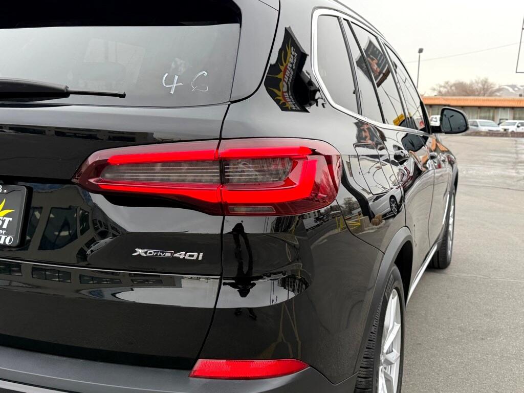 Vehicle image 9 of 41