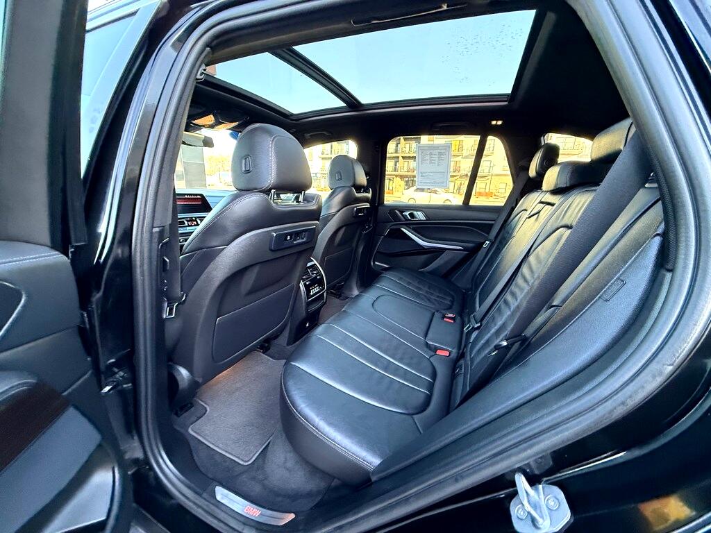 Vehicle image 20 of 41