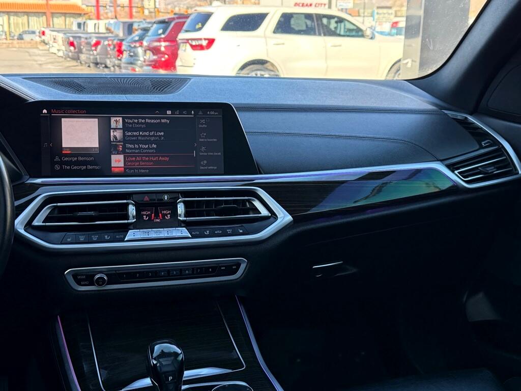 Vehicle image 26 of 41