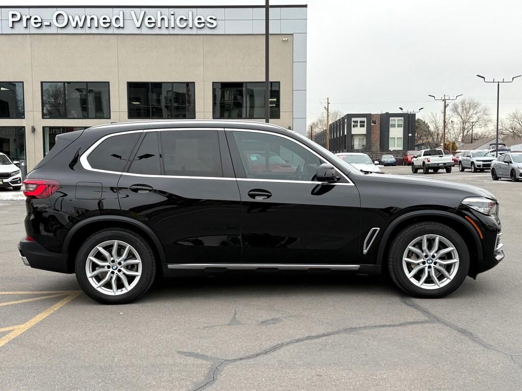 Vehicle image 3 of 41