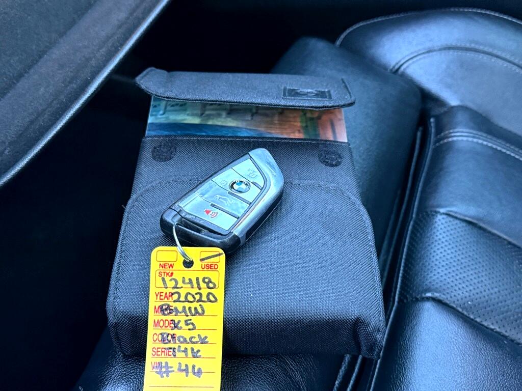 Vehicle image 34 of 41