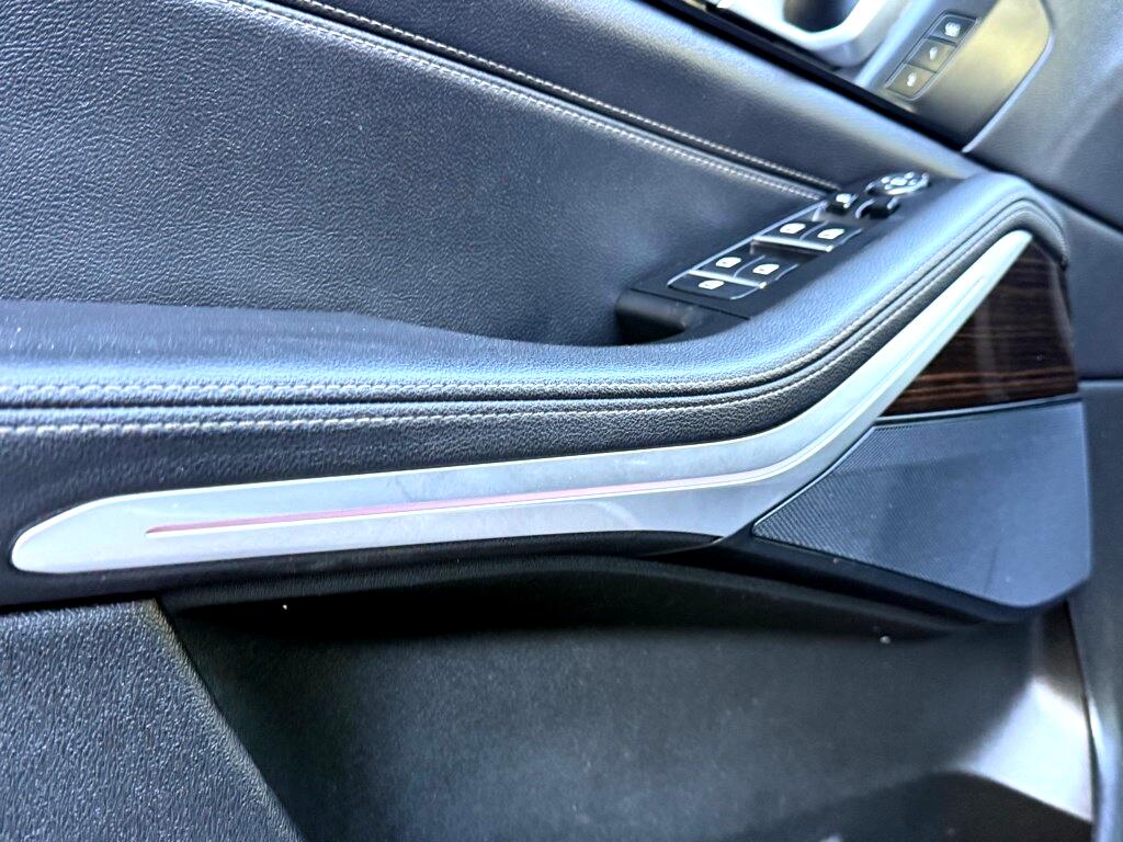 Vehicle image 38 of 41