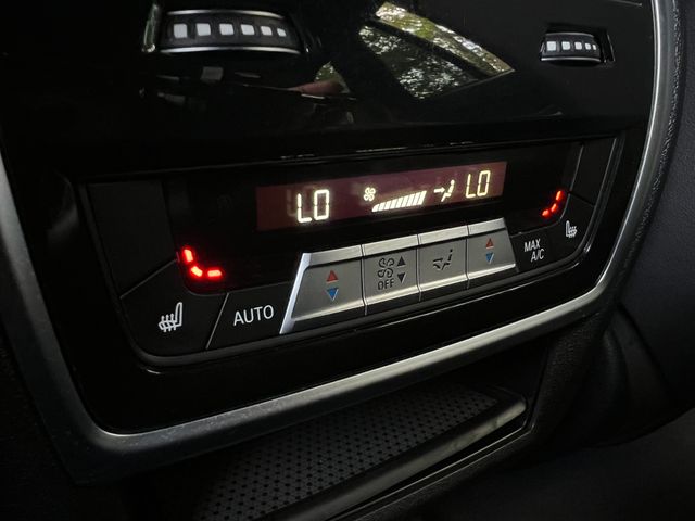 Vehicle image 18 of 51