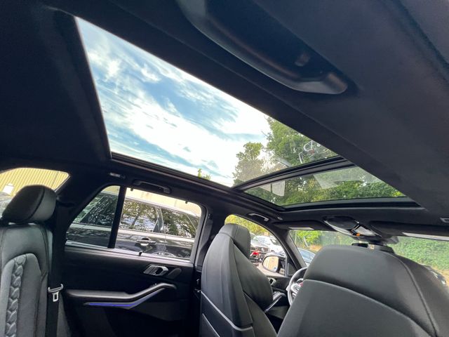 Vehicle image 44 of 51