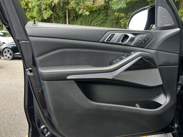 Vehicle image 12 of 51