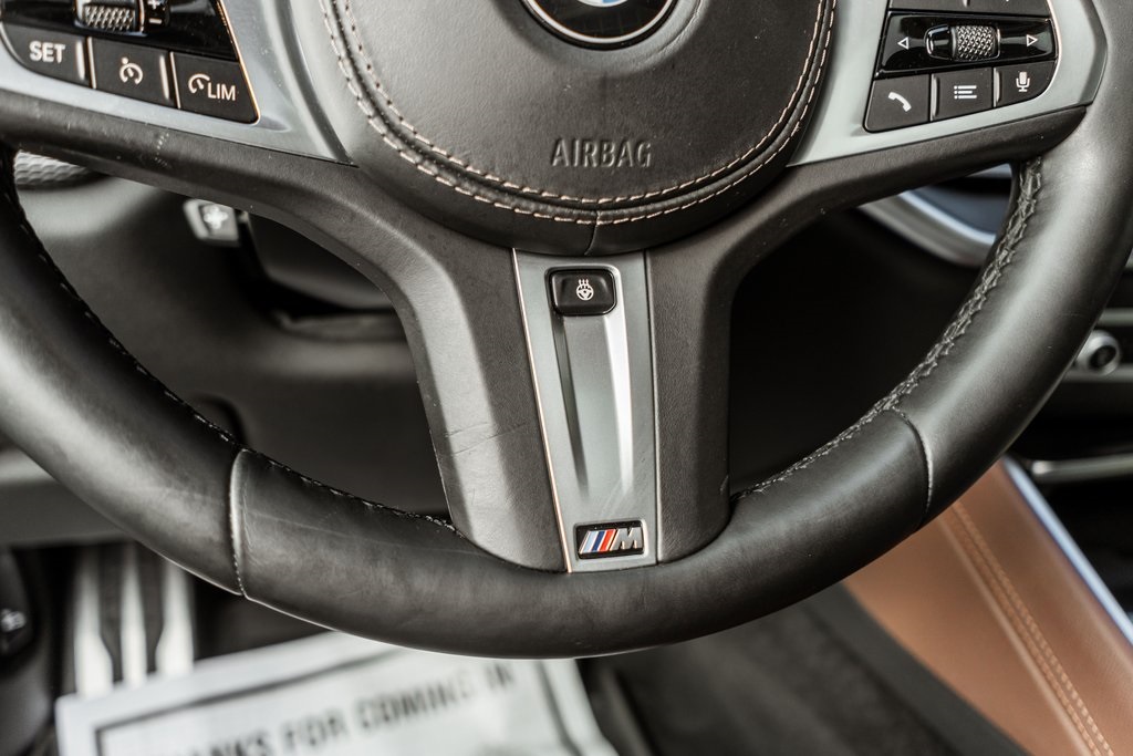Vehicle image 39 of 50