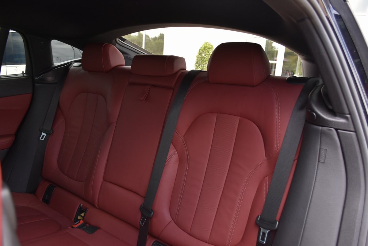 Vehicle image 13 of 35
