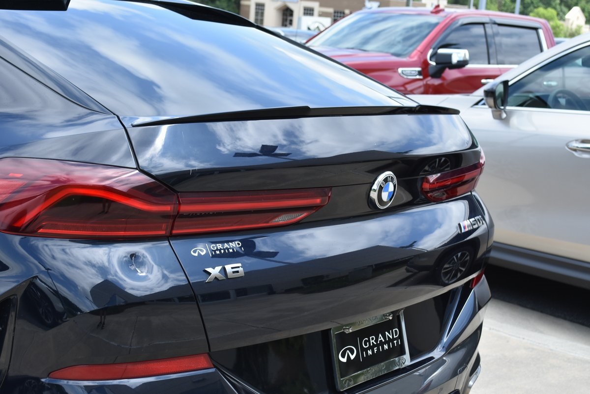 Vehicle image 31 of 35