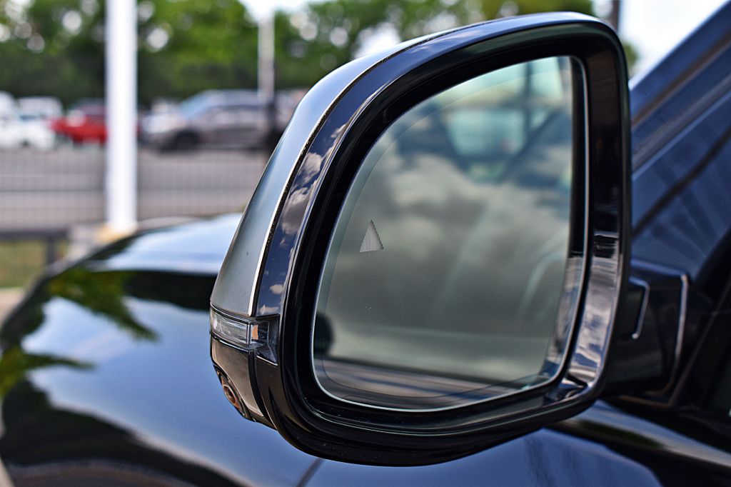 Vehicle image 60 of 63
