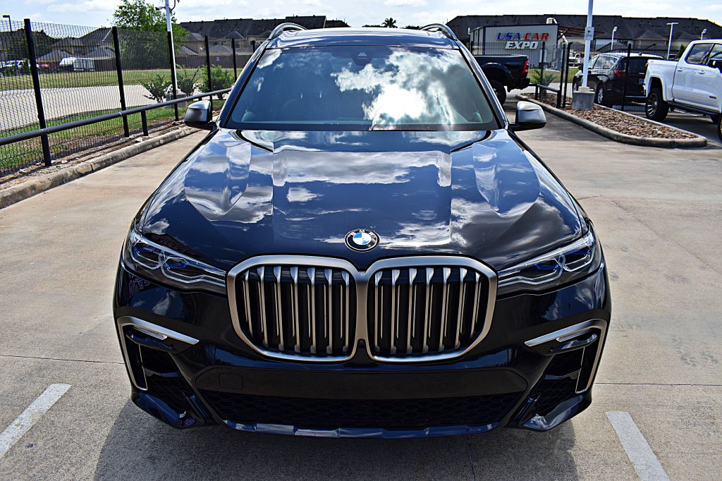 Vehicle image 4 of 63