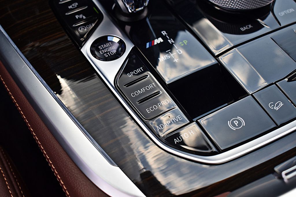 Vehicle image 36 of 63