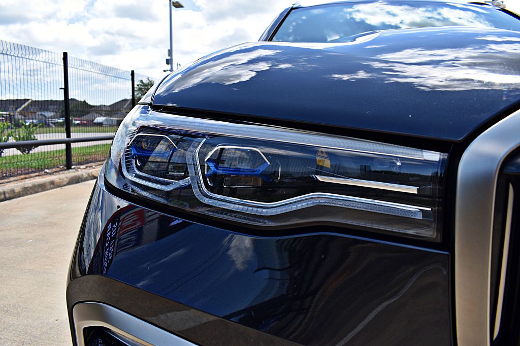 Vehicle image 54 of 63