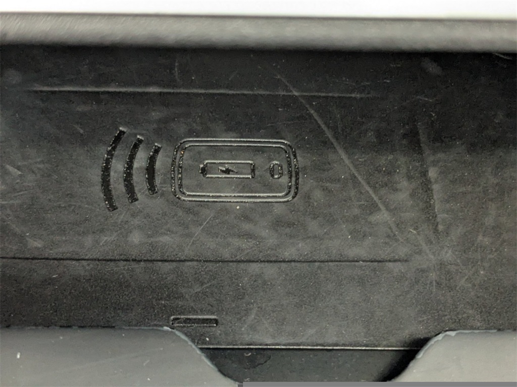 Vehicle image 42 of 43