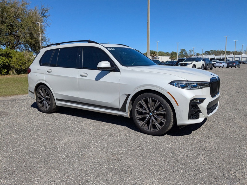Vehicle image 4 of 43