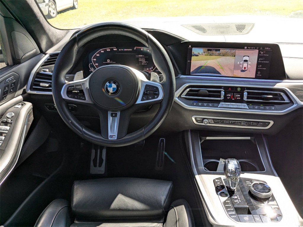 Vehicle image 25 of 43