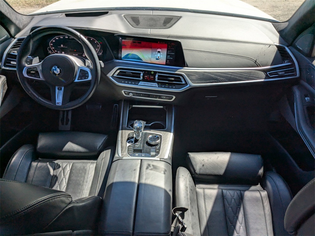 Vehicle image 24 of 43