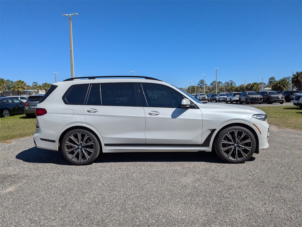 Vehicle image 5 of 43