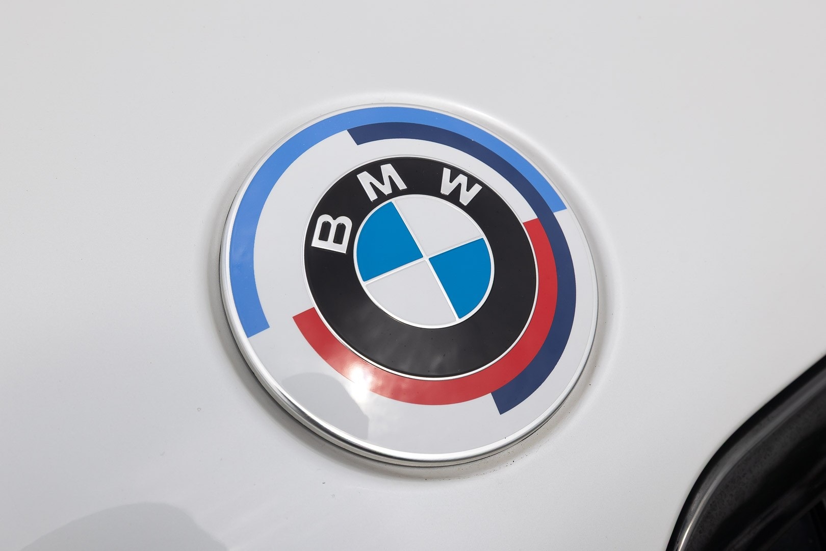 Vehicle image 11 of 34