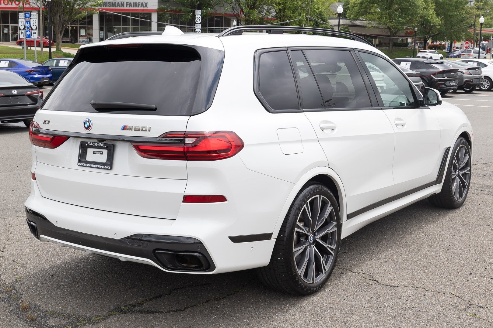 Vehicle image 5 of 34