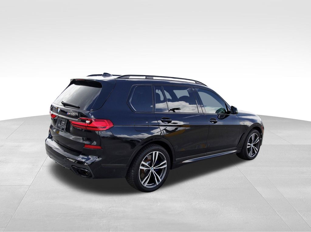 Vehicle image 4 of 32