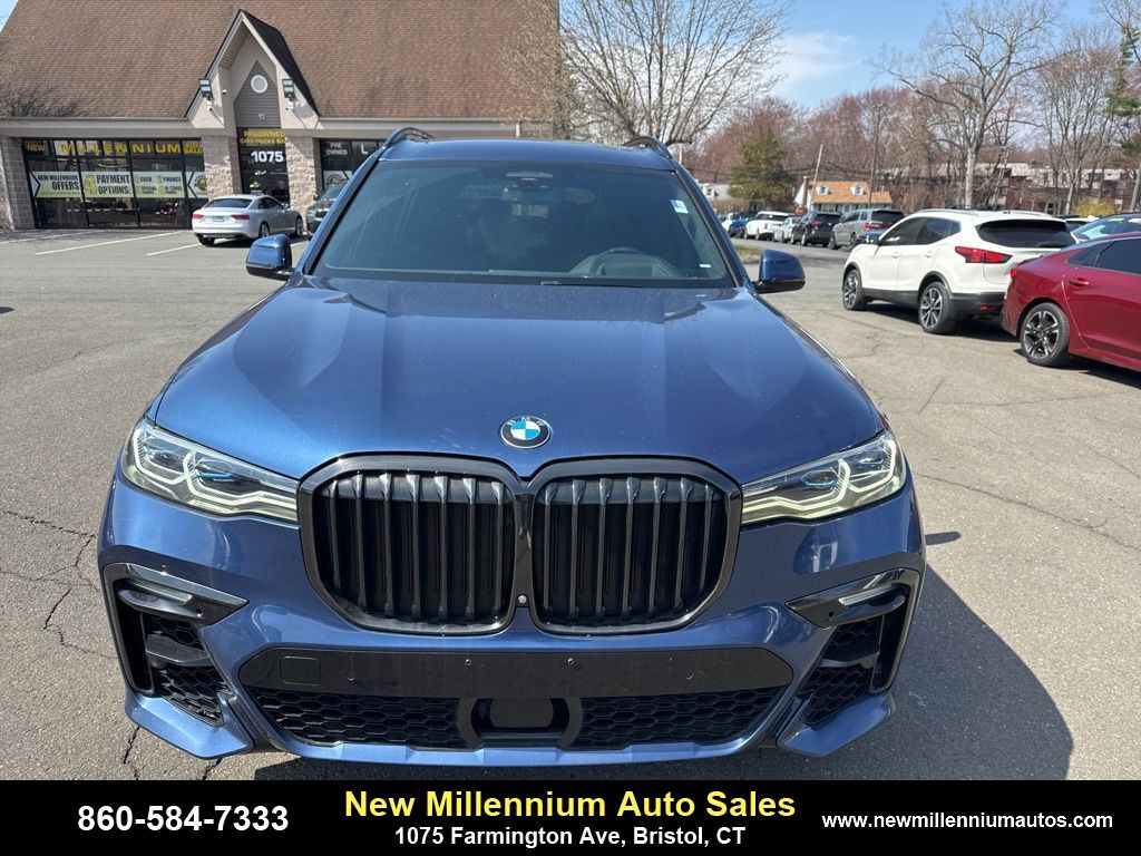 Vehicle image 2 of 27