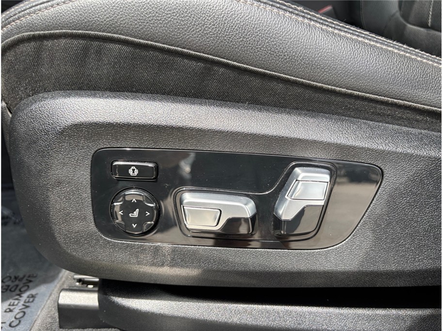 Vehicle image 20 of 56