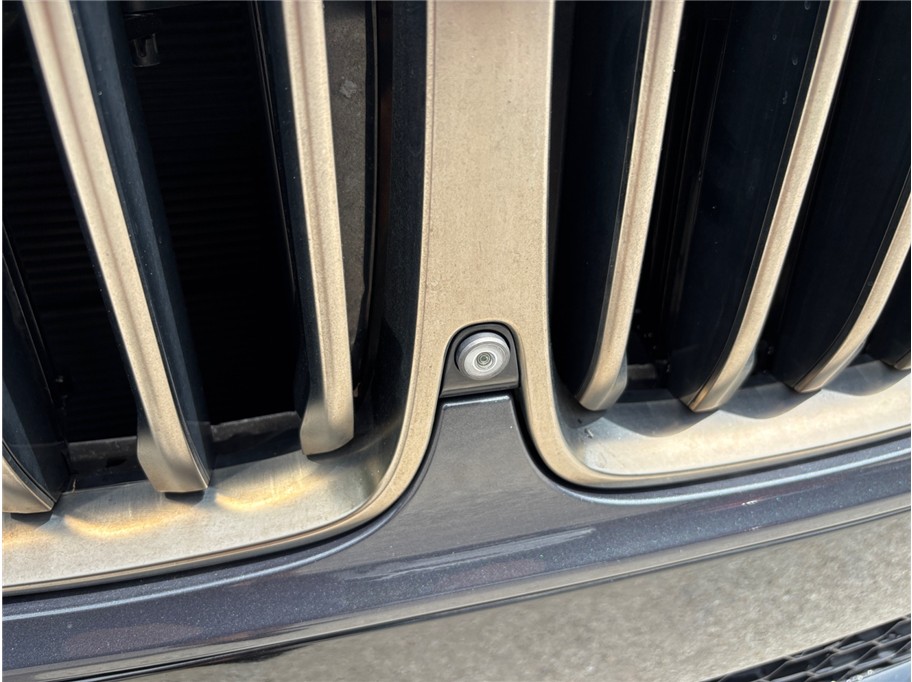 Vehicle image 15 of 56