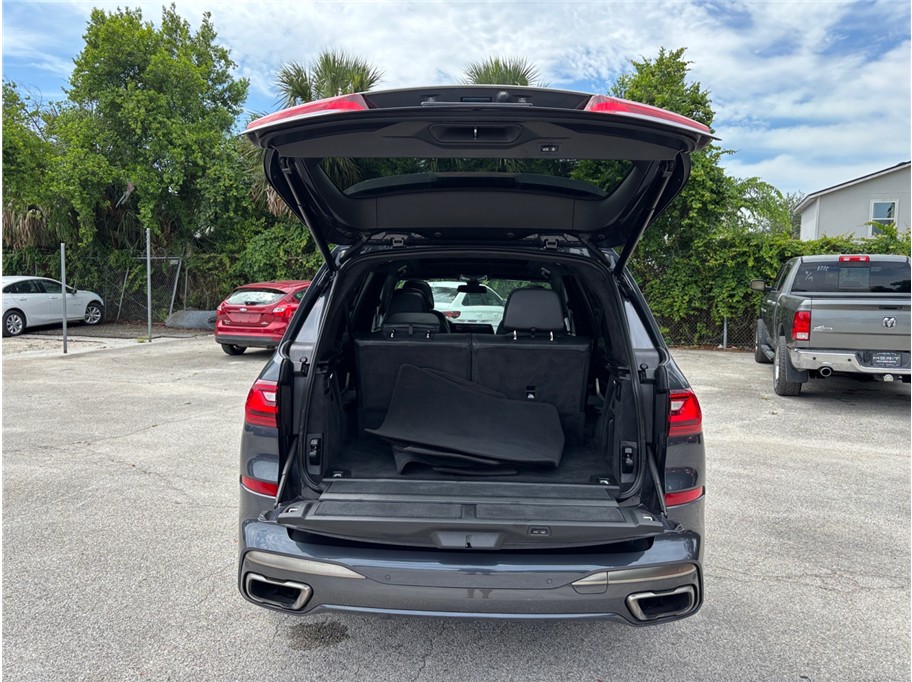 Vehicle image 53 of 56