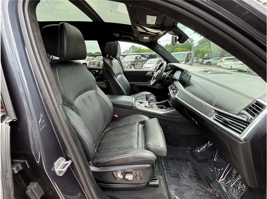 Vehicle image 48 of 56