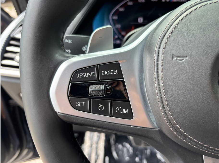 Vehicle image 28 of 56