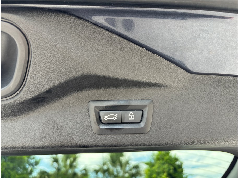 Vehicle image 54 of 56