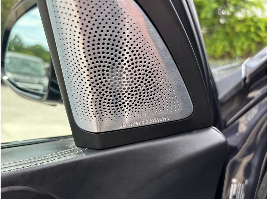 Vehicle image 25 of 56