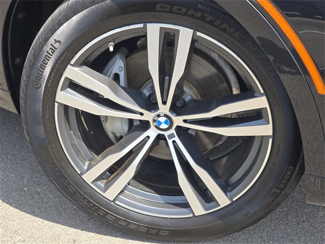 Vehicle image 9 of 29