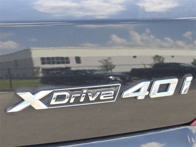 Vehicle image 26 of 29