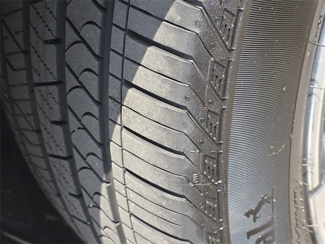 Vehicle image 10 of 29