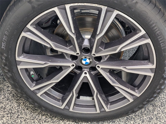 Vehicle image 8 of 44