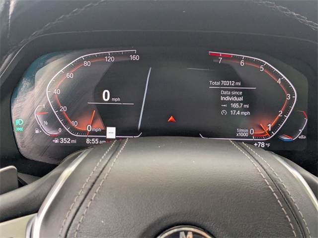 Vehicle image 20 of 44