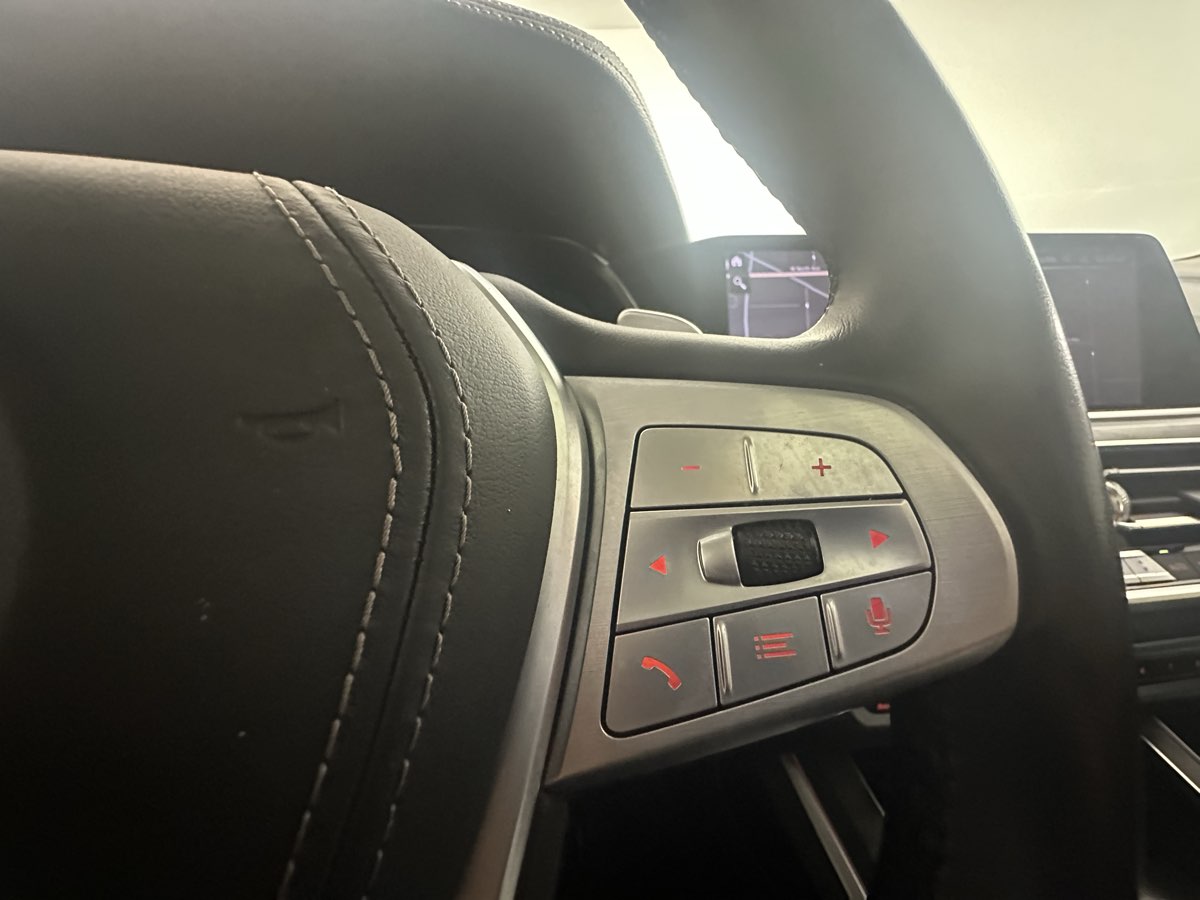 Vehicle image 36 of 47