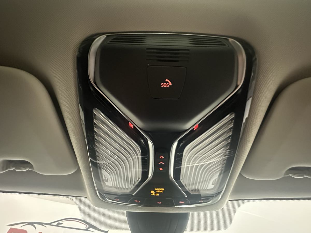 Vehicle image 46 of 47