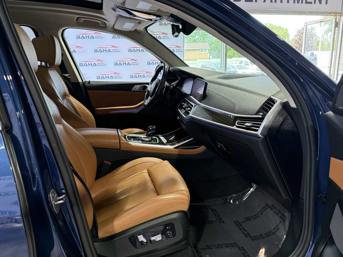 Vehicle image 78 of 81