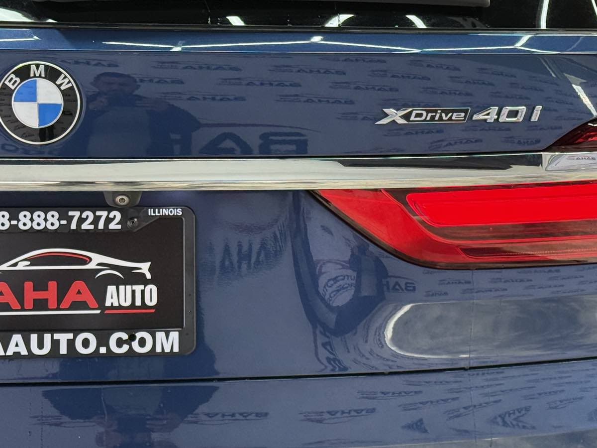 Vehicle image 17 of 81